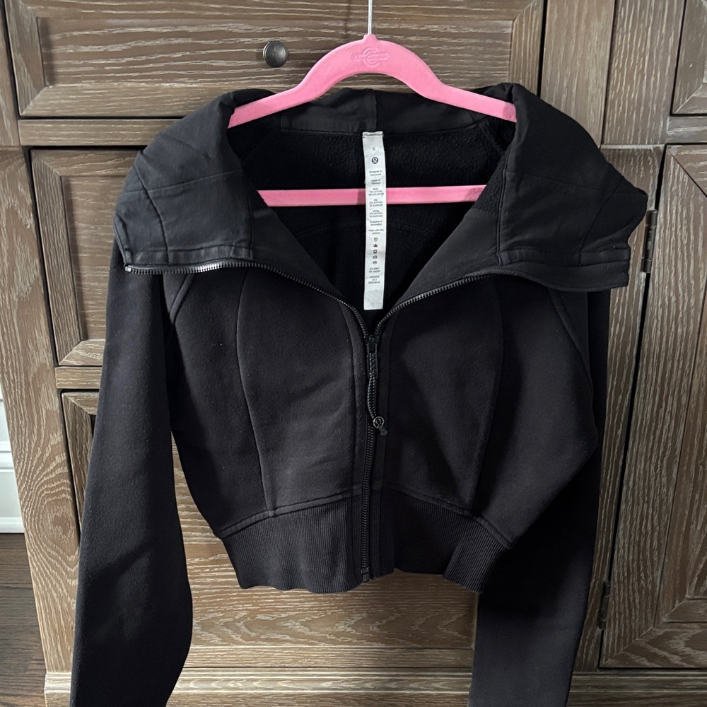 lululemon Cropped Scuba Zip Up